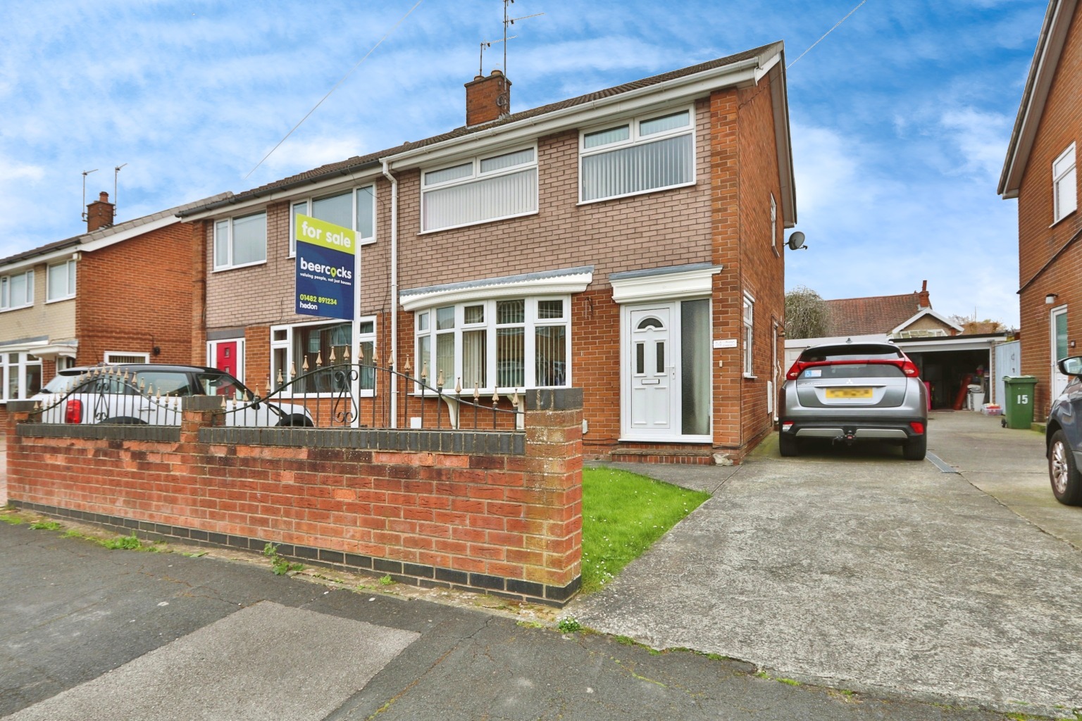 3 bed semi-detached house for sale in Roslyn Crescent, Hull  - Property Image 1