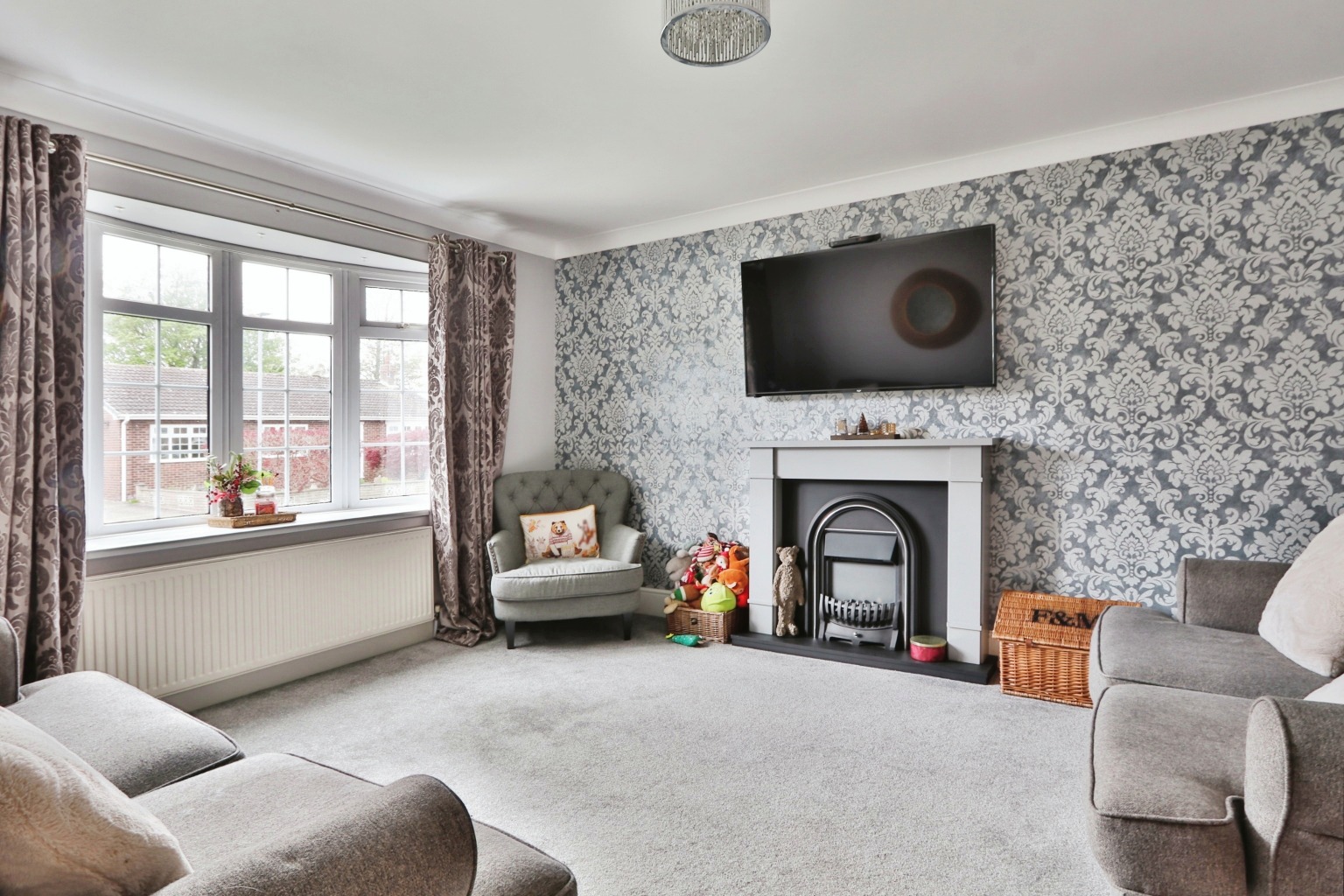 4 bed detached house for sale in Chestnut Garth, Hull  - Property Image 4