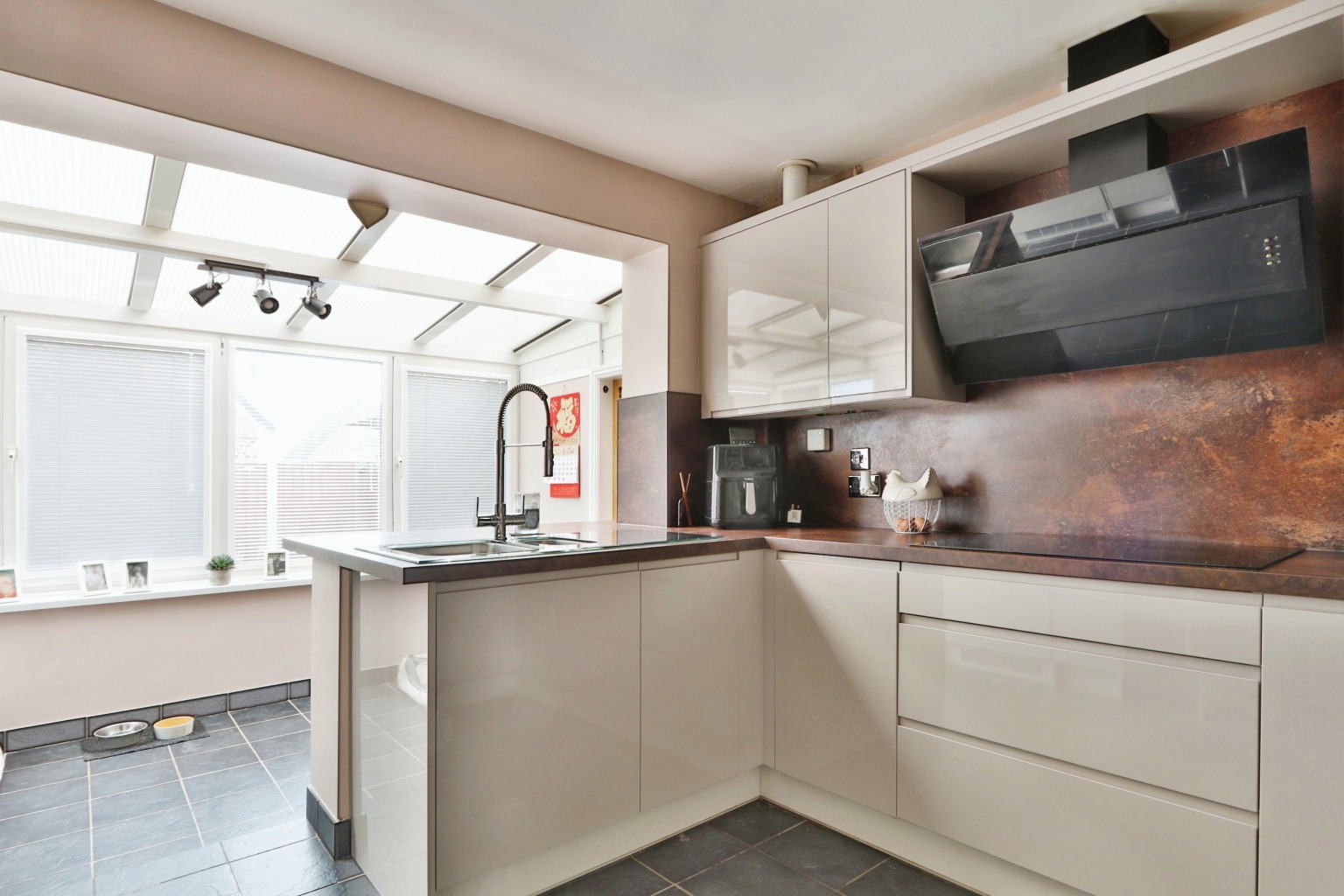 4 bed detached house for sale in Chestnut Garth, Hull  - Property Image 5