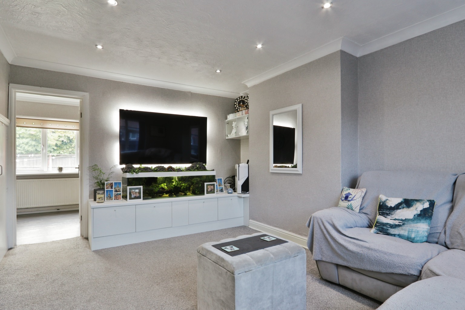 2 bed end of terrace house for sale in Barnsley Street, Hull  - Property Image 2