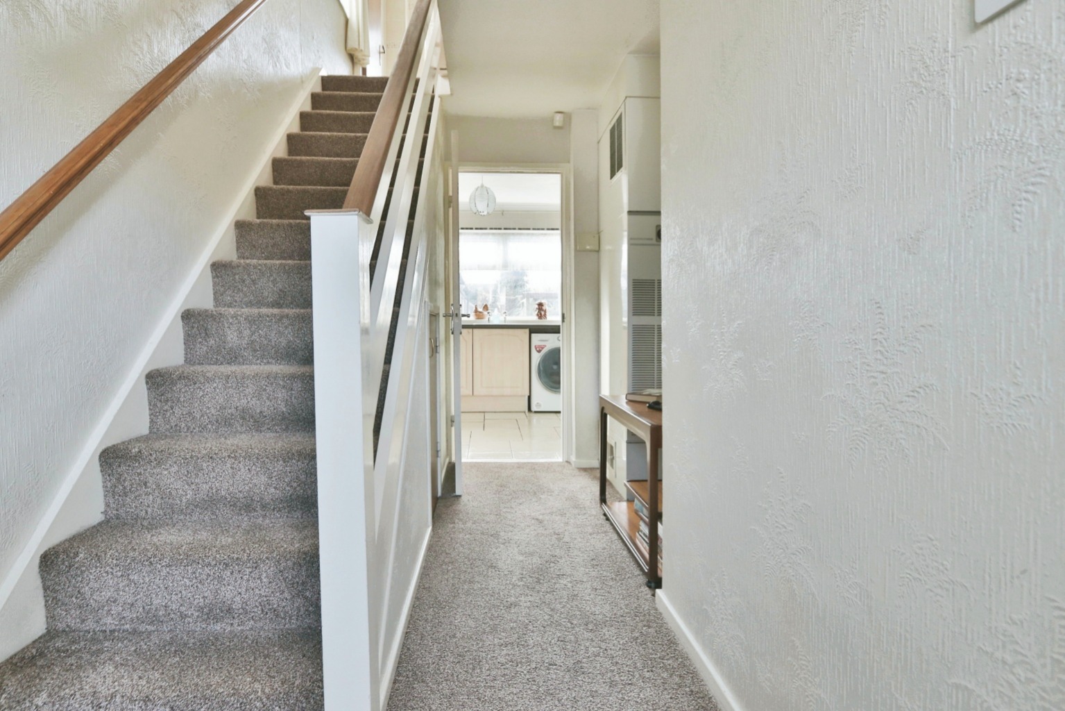 3 bed semi-detached house for sale in Grenville Bay, Hull  - Property Image 2