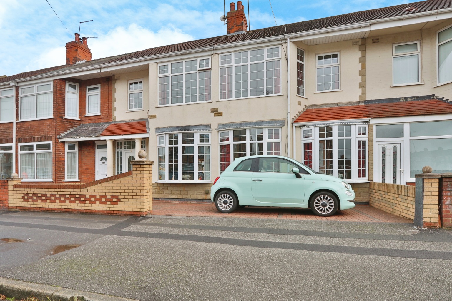 4 bed terraced house for sale in Sherwood Avenue, Hull  - Property Image 1
