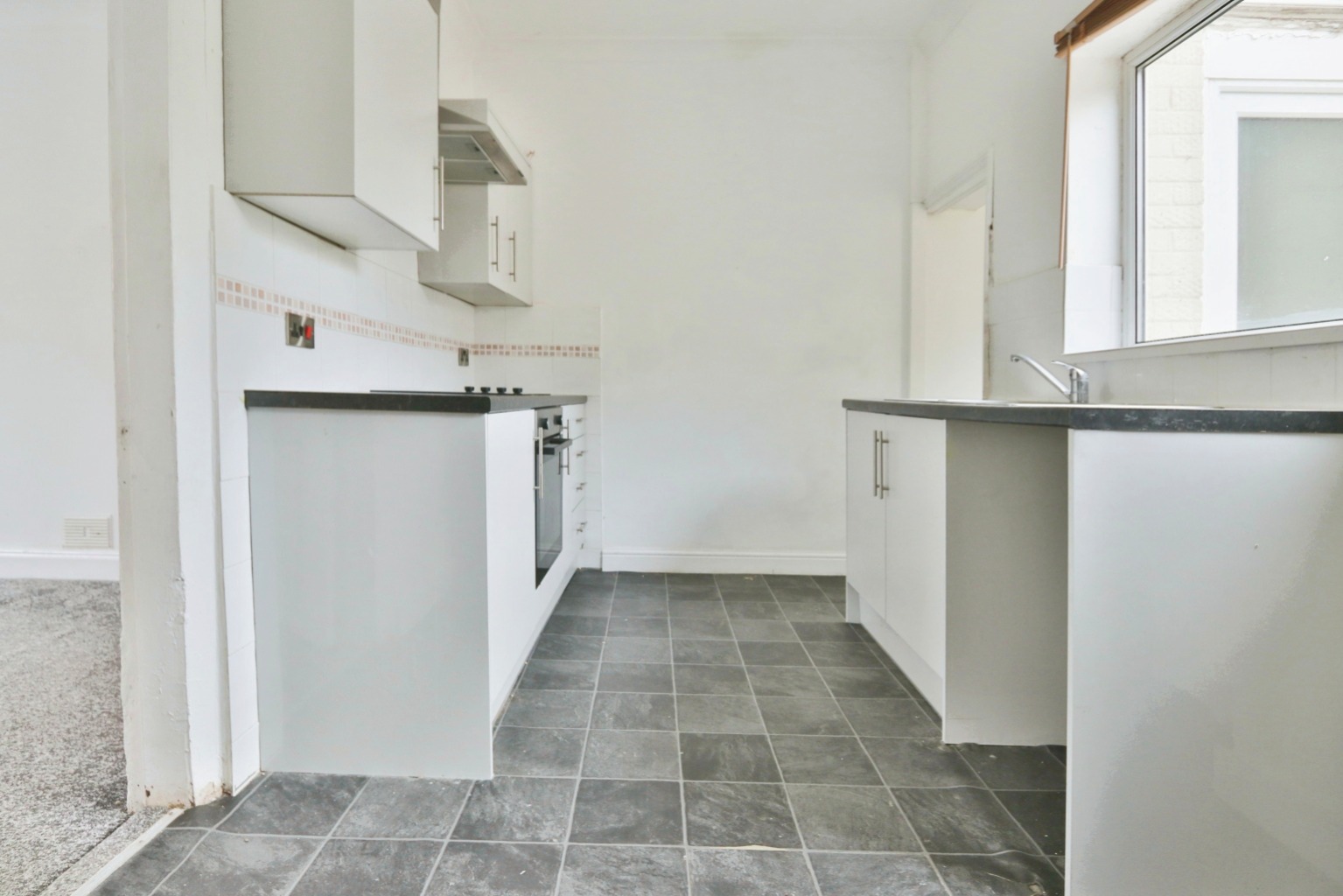 2 bed end of terrace house for sale in Lorraine Street, Hull  - Property Image 6