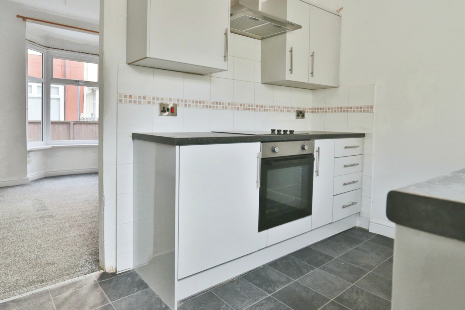 2 bed end of terrace house for sale in Lorraine Street, Hull  - Property Image 4