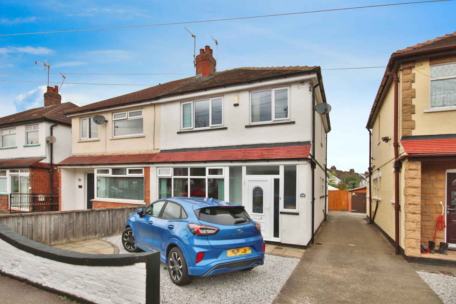 3 bed semi-detached house for sale in James Reckitt Avenue, Hull  - Property Image 1