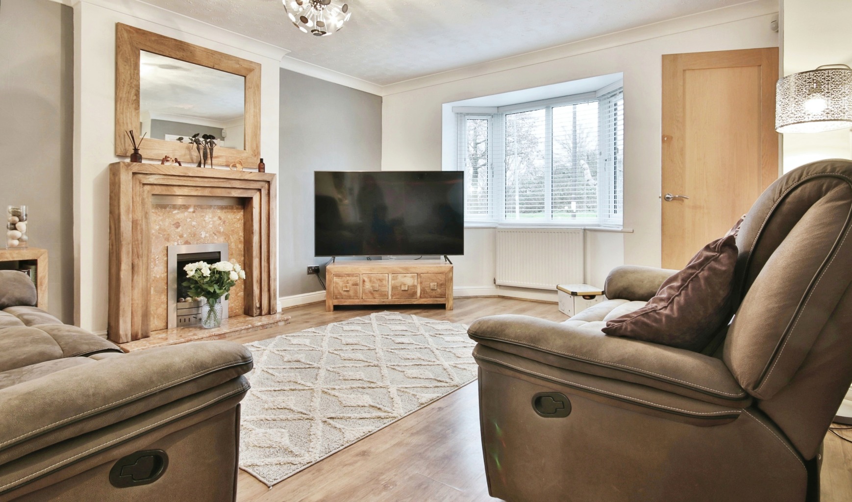 3 bed end of terrace house for sale in Barleigh Croft, Hull  - Property Image 3