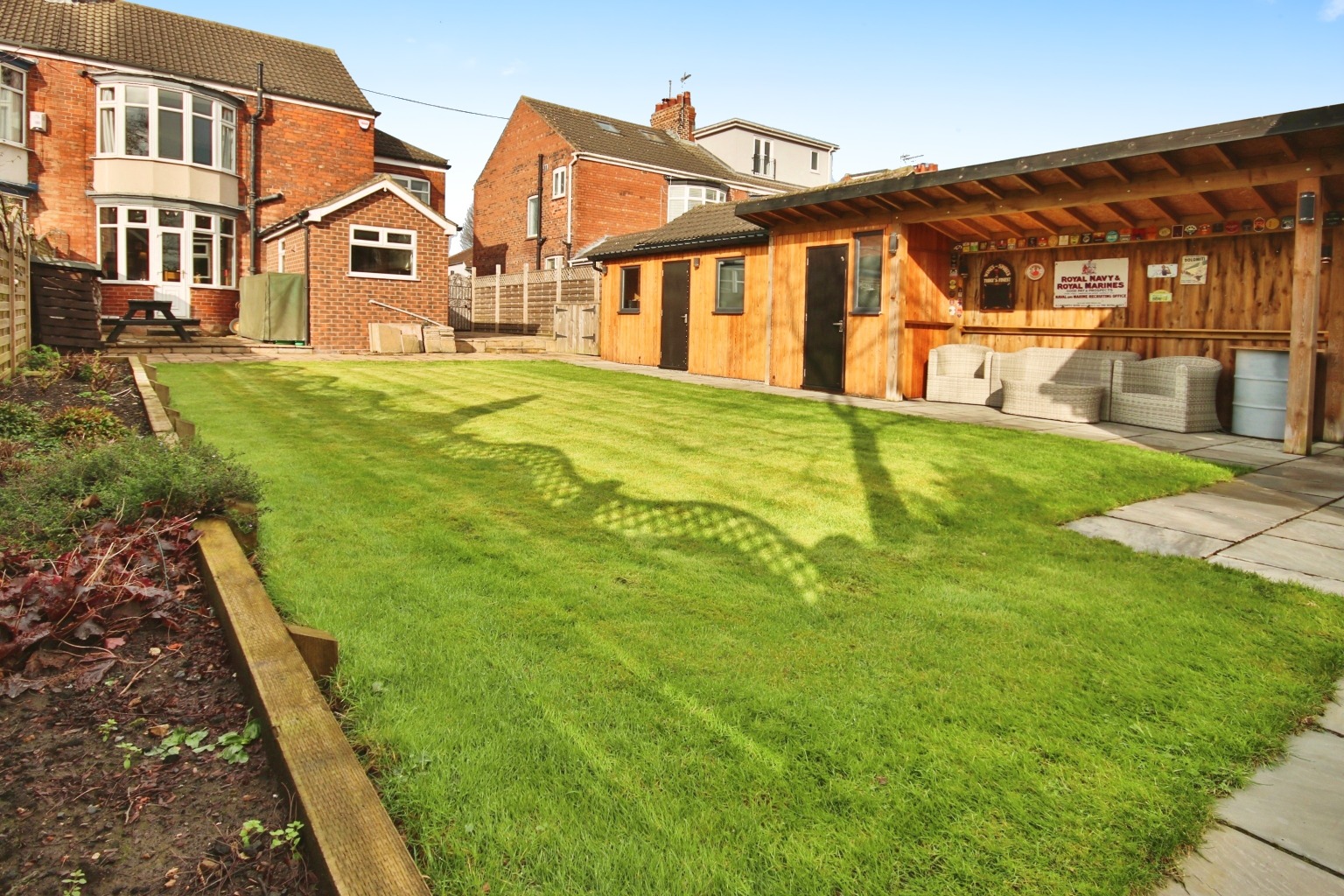 4 bed semi-detached house for sale in James Reckitt Avenue, Hull  - Property Image 3