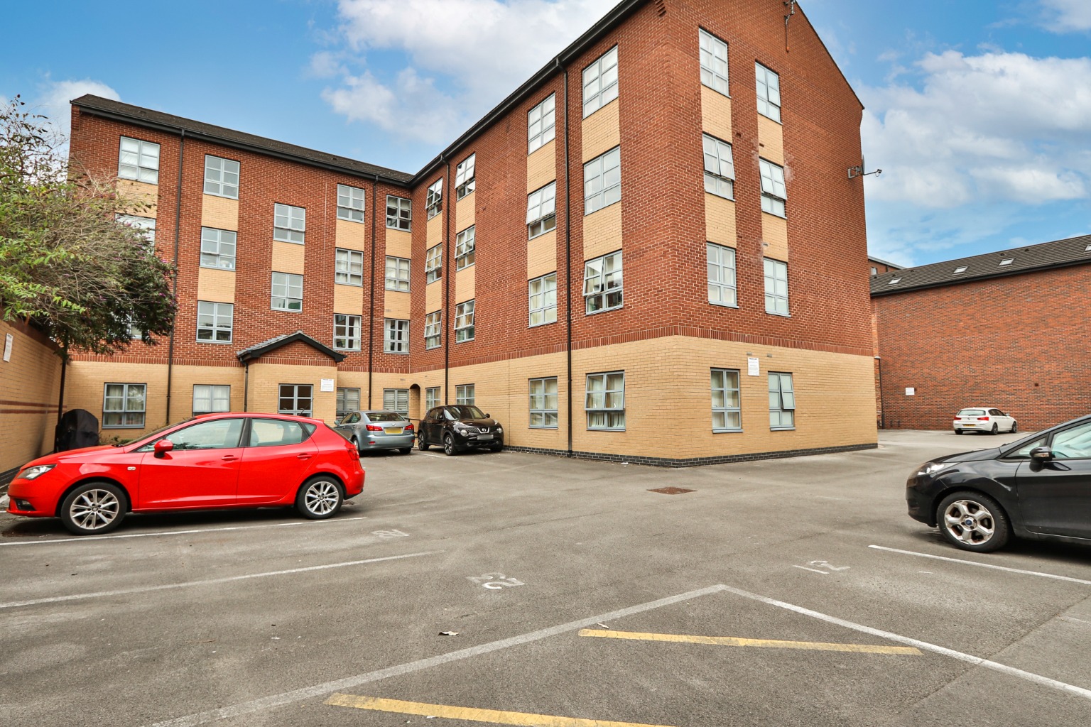 2 bed flat for sale in Wright Street, Hull  - Property Image 5