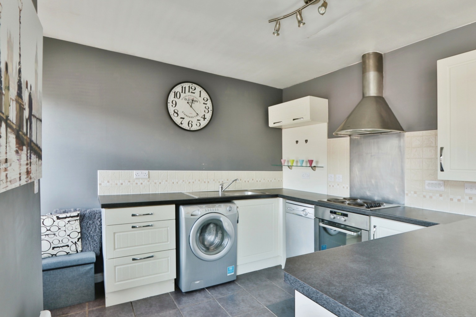 2 bed flat for sale in Wright Street, Hull  - Property Image 2