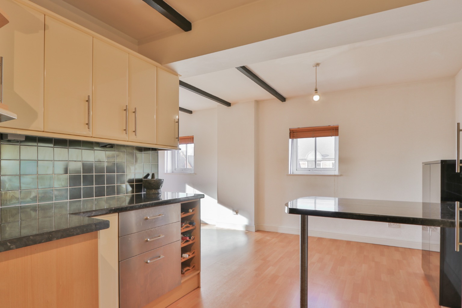 1 bed flat for sale in High Street, Hull  - Property Image 4