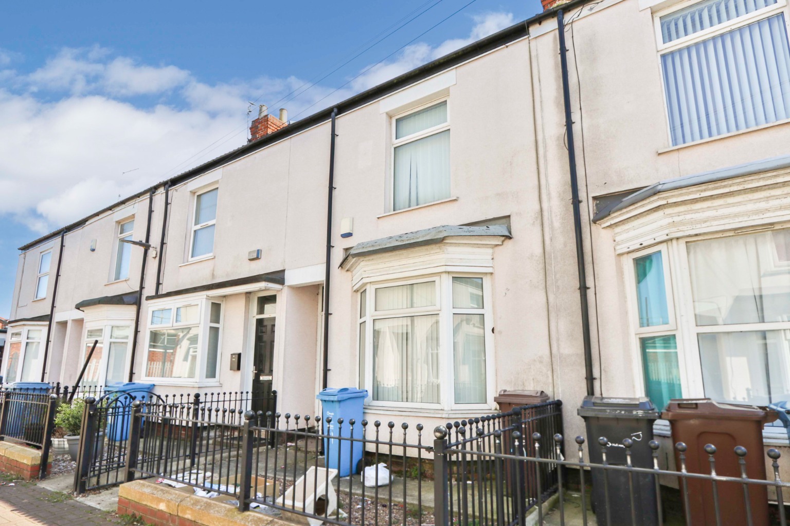 2 bed terraced house for sale in Albemarle Street, Hull - Property Image 1