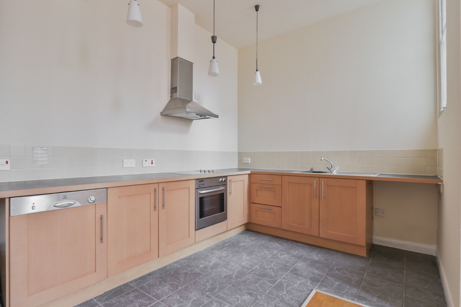 1 bed flat for sale in Lowgate, Hull  - Property Image 2