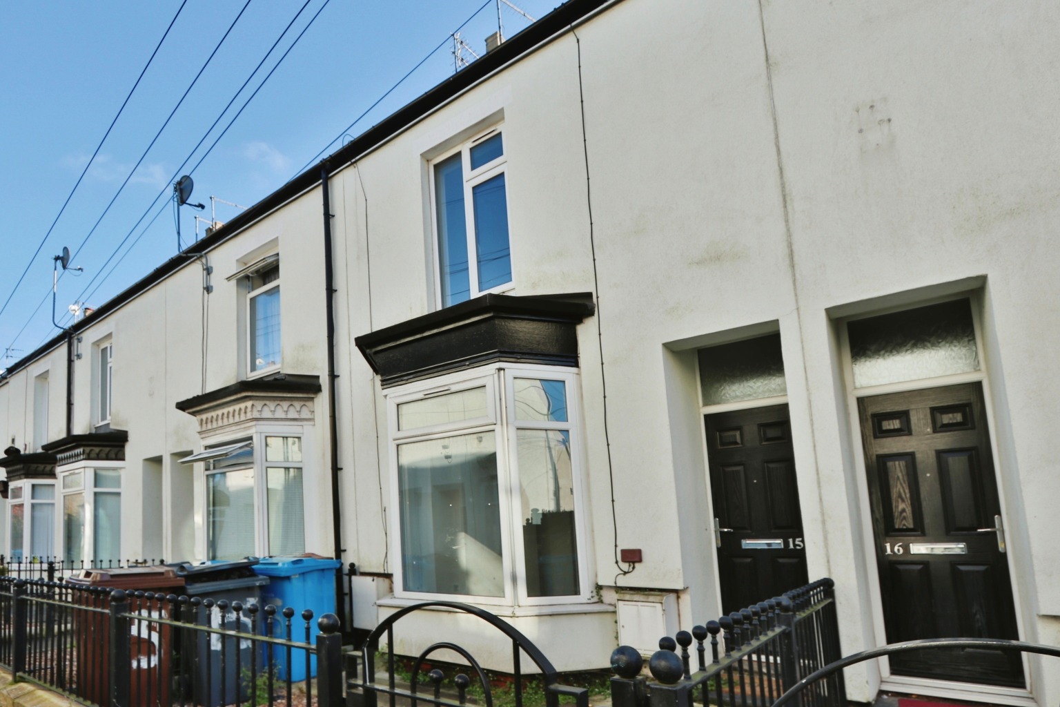 2 bed terraced house for sale in Wellsted Street, Hull - Property Image 1