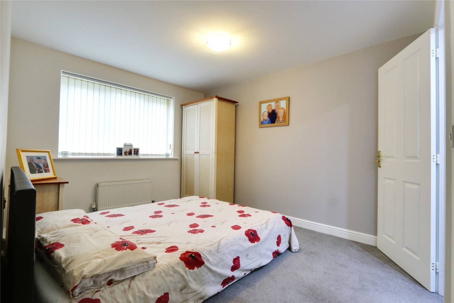 2 bed flat for sale in Redhill Park, Hull  - Property Image 5