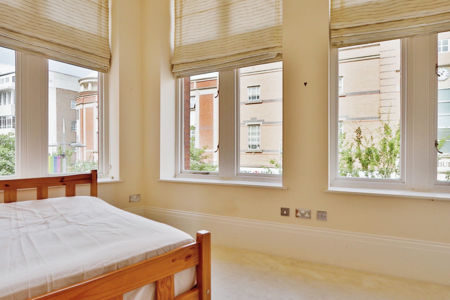 2 bed flat for sale in Jameson Street, Hull  - Property Image 4
