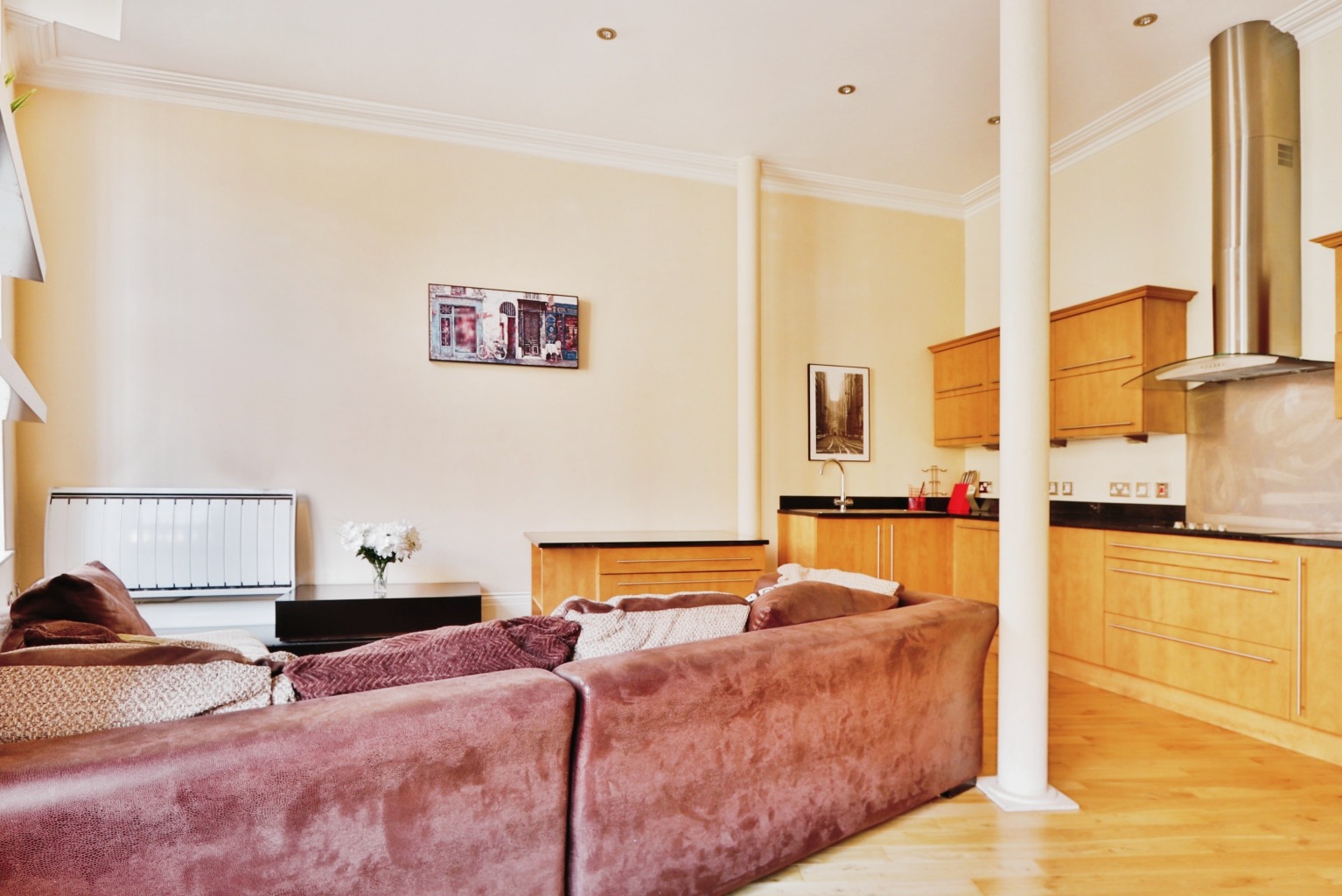 2 bed flat for sale in Jameson Street, Hull  - Property Image 2