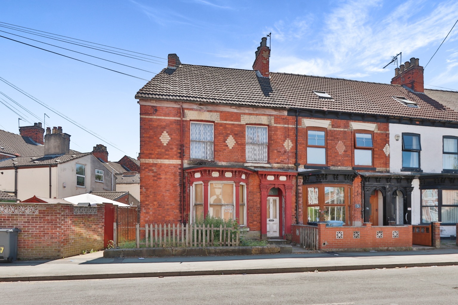 2 bed end of terrace house for sale in Princes Avenue, Hull - Property Image 1