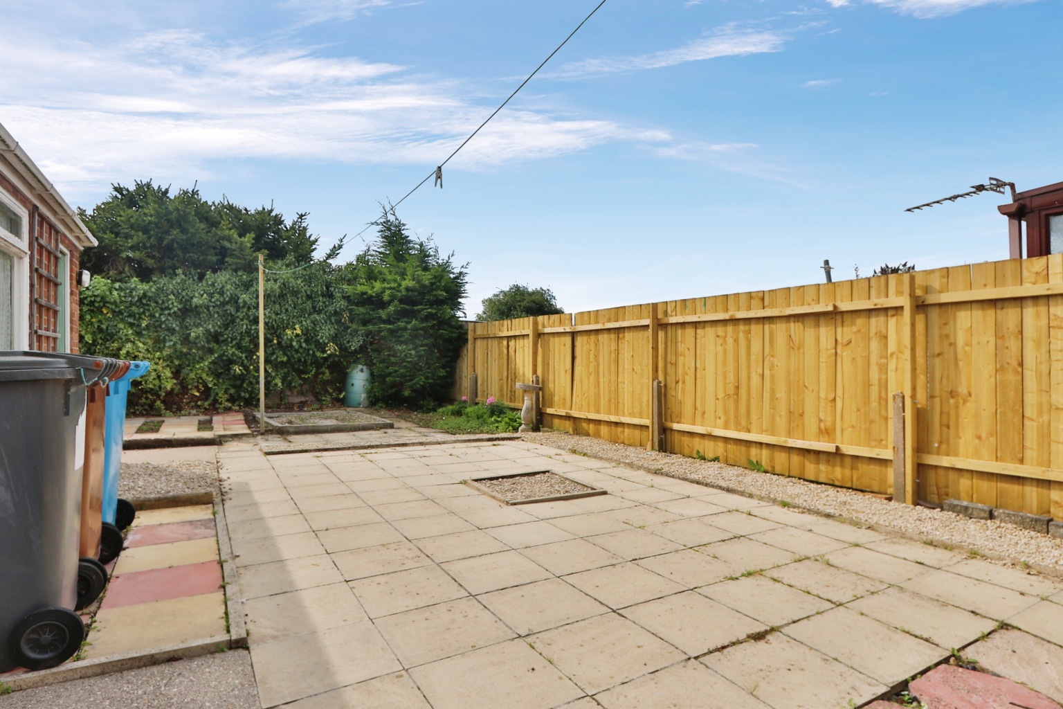 2 bed semi-detached bungalow for sale in Compass Road, Hull  - Property Image 11
