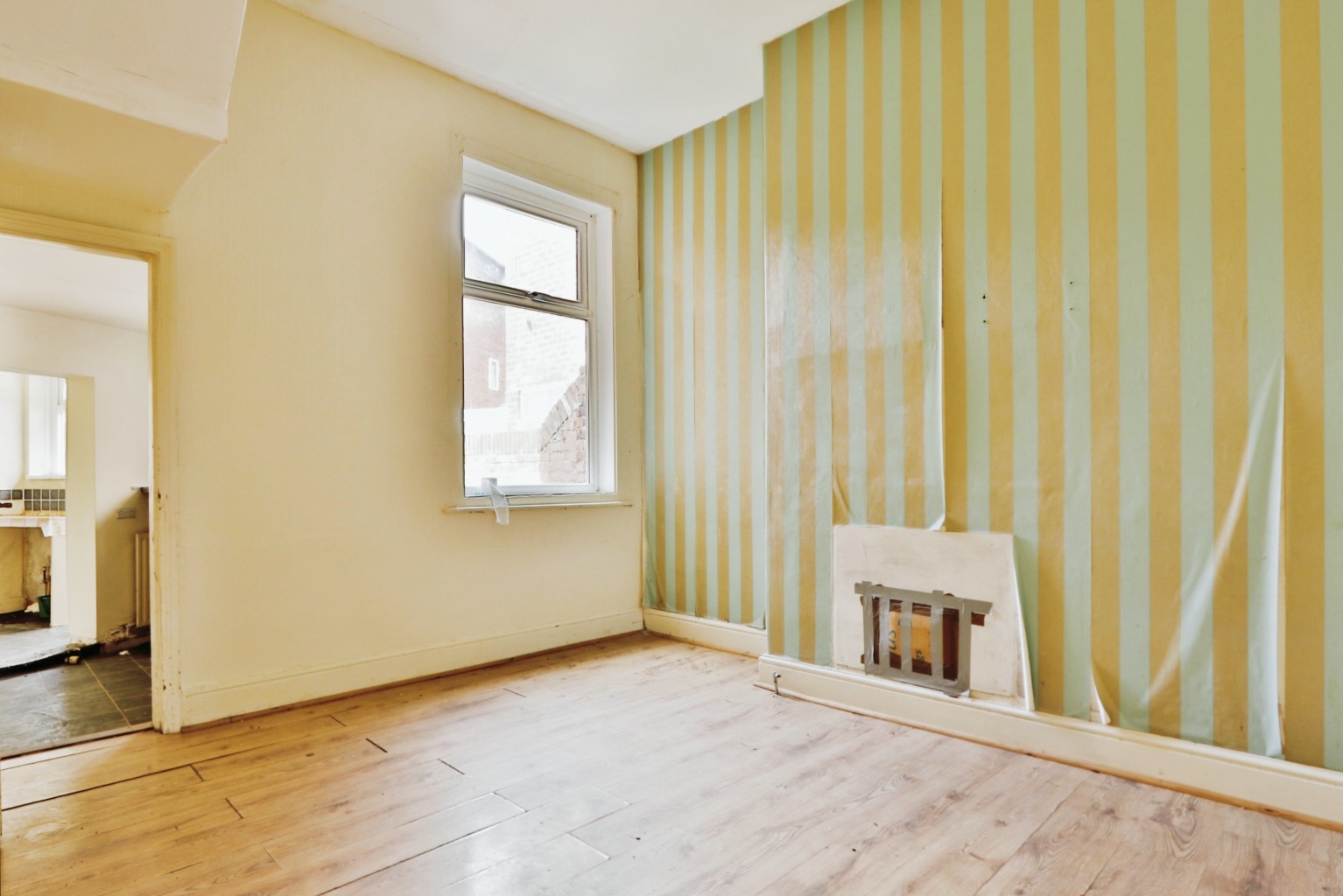 3 bed terraced house for sale in St Leonard's Road, Hull  - Property Image 5