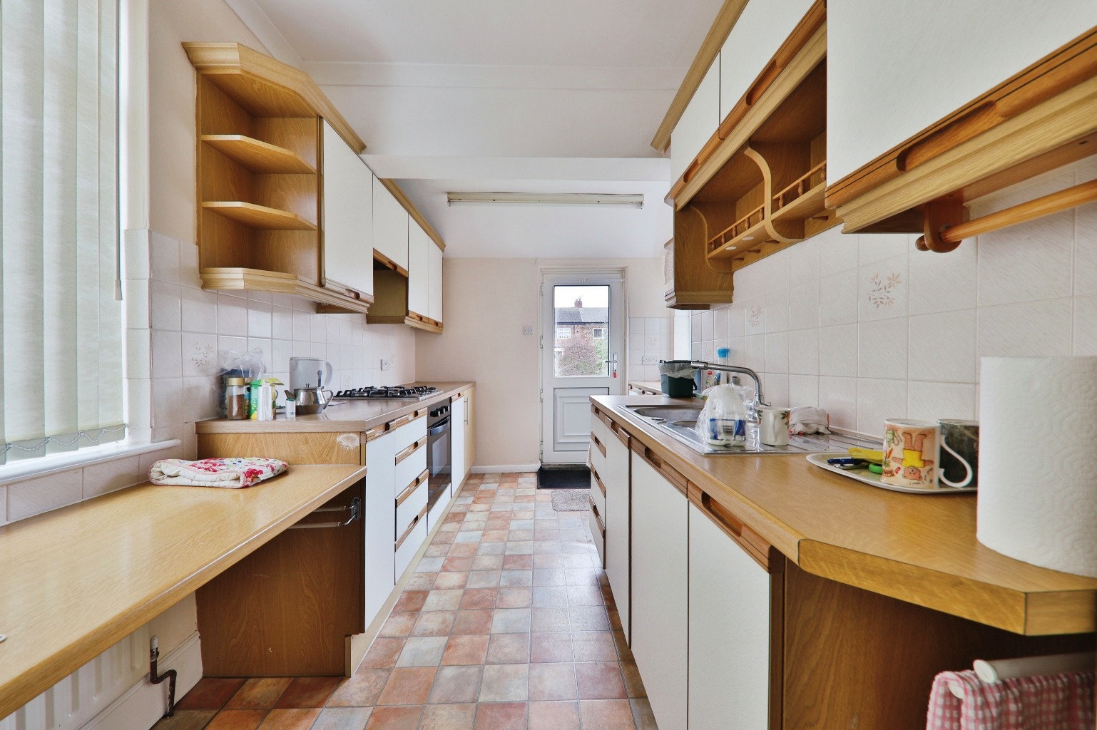 3 bed semi-detached house for sale in Allderidge Avenue, Hull  - Property Image 4