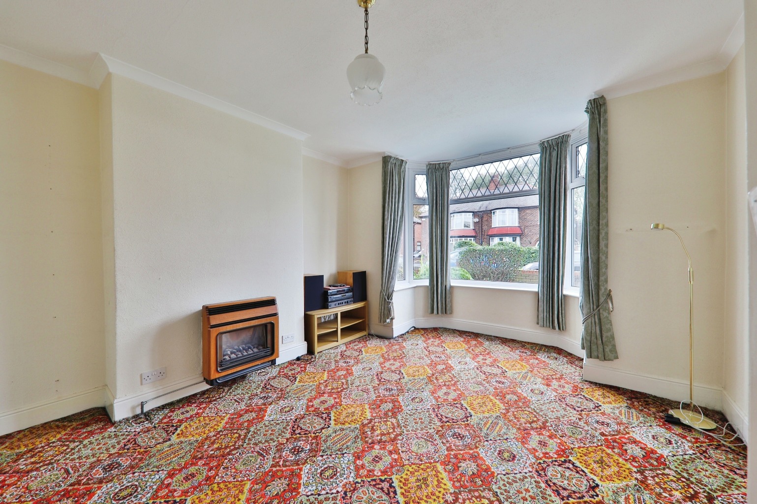 3 bed semi-detached house for sale in Allderidge Avenue, Hull  - Property Image 2