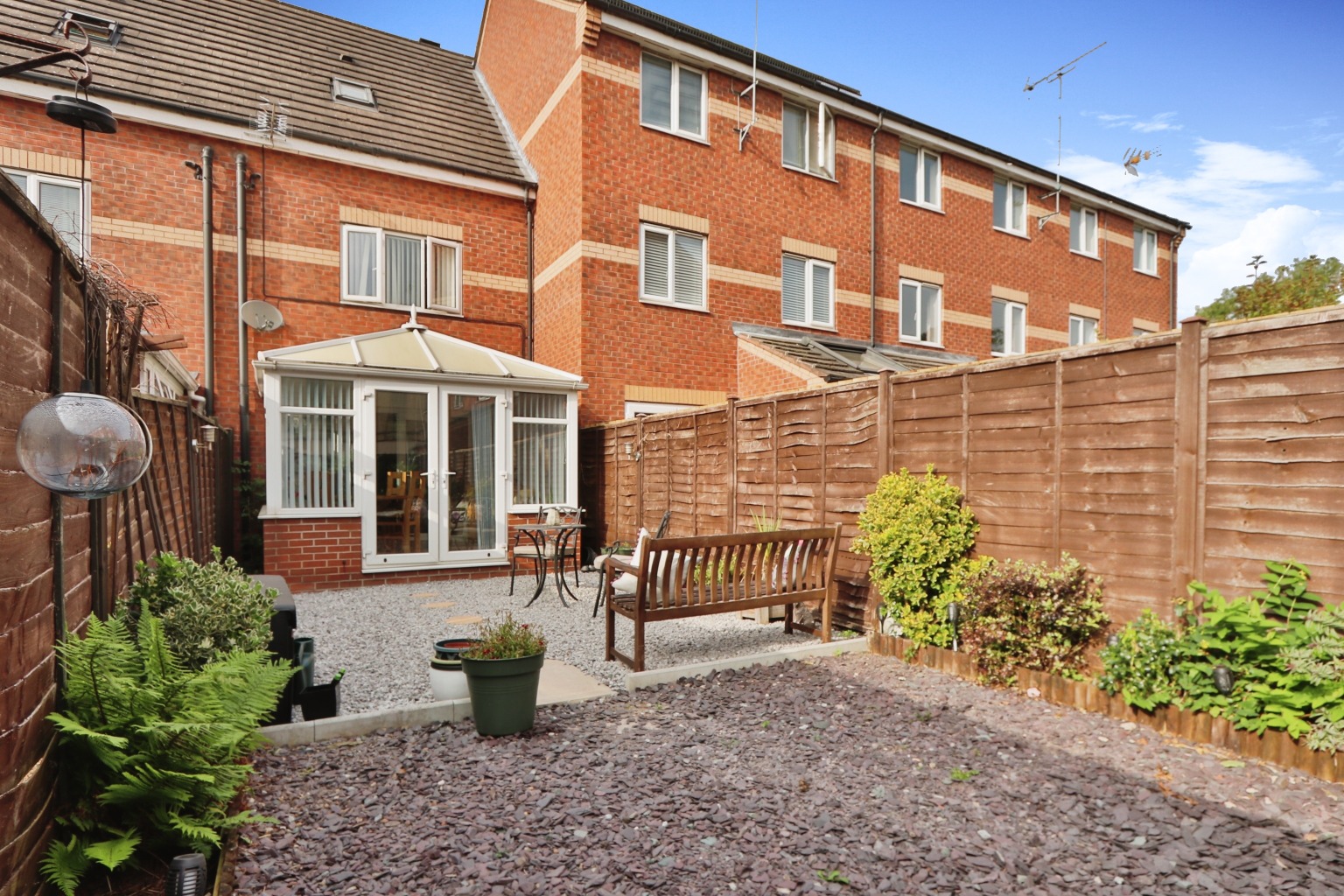 3 bed town house for sale in Philip Larkin Close, Hull  - Property Image 14