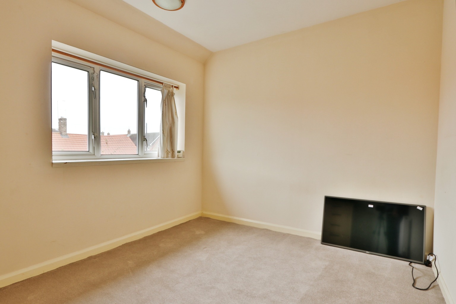 2 bed terraced house for sale in Cranbrook Avenue, Hull  - Property Image 8