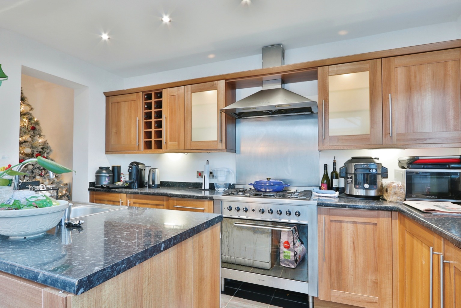 4 bed terraced house for sale in Cardigan Road, Hull  - Property Image 2