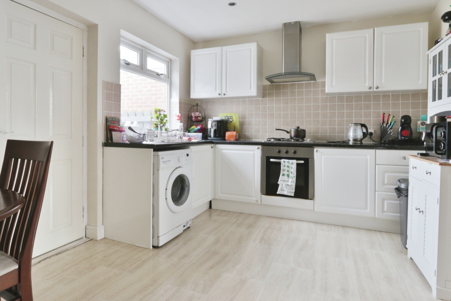 3 bed terraced house for sale in Welwyn Park Road, Hull  - Property Image 3
