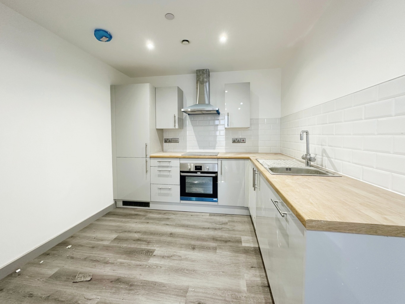 1 bed flat for sale in George Street, Hull - Property Image 1