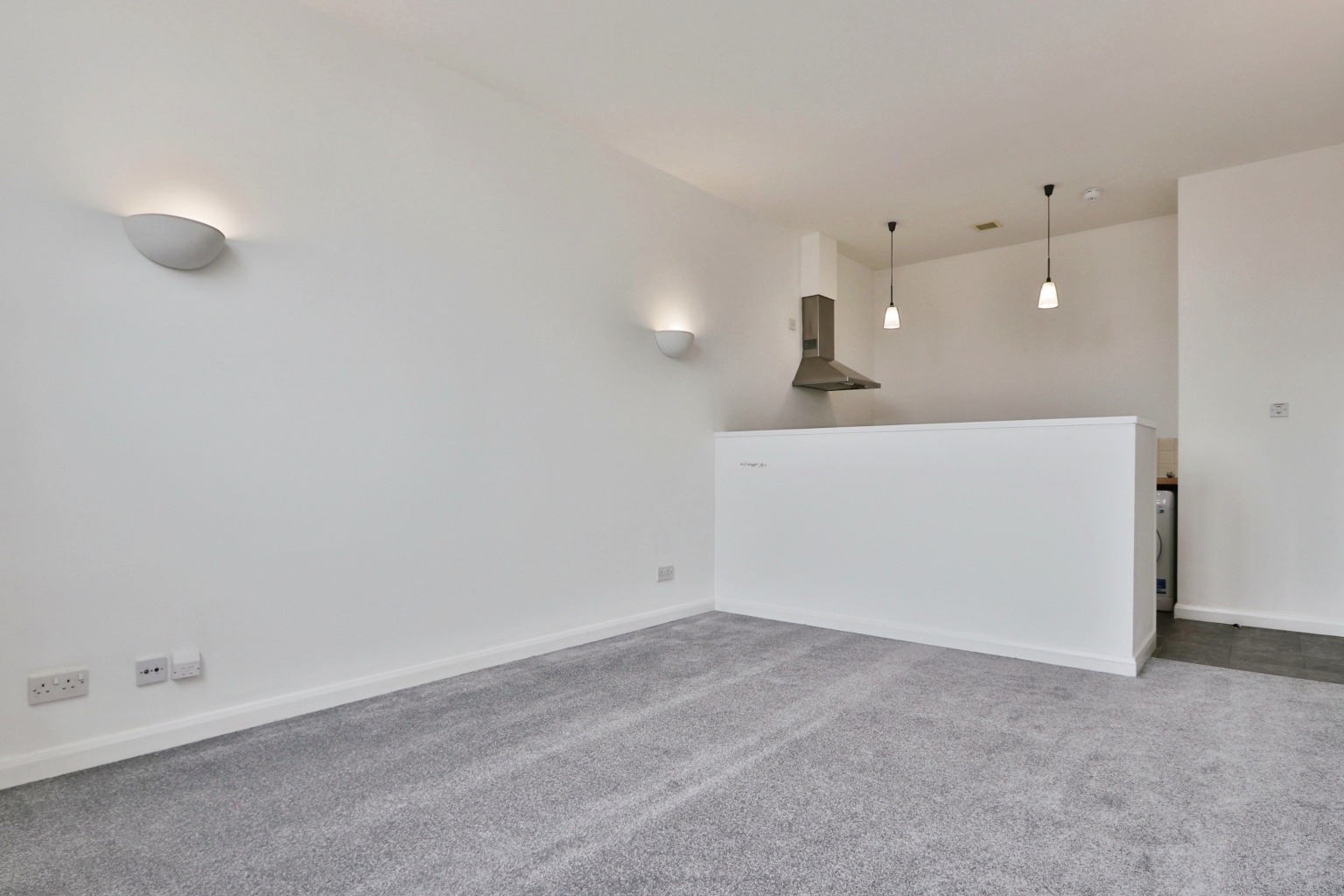 2 bed flat for sale in Lowgate, Hull  - Property Image 8
