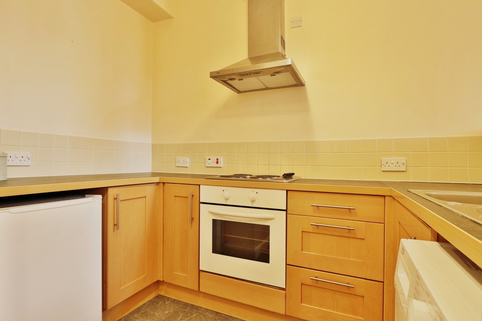 1 bed flat for sale in Lowgate, Hull  - Property Image 5
