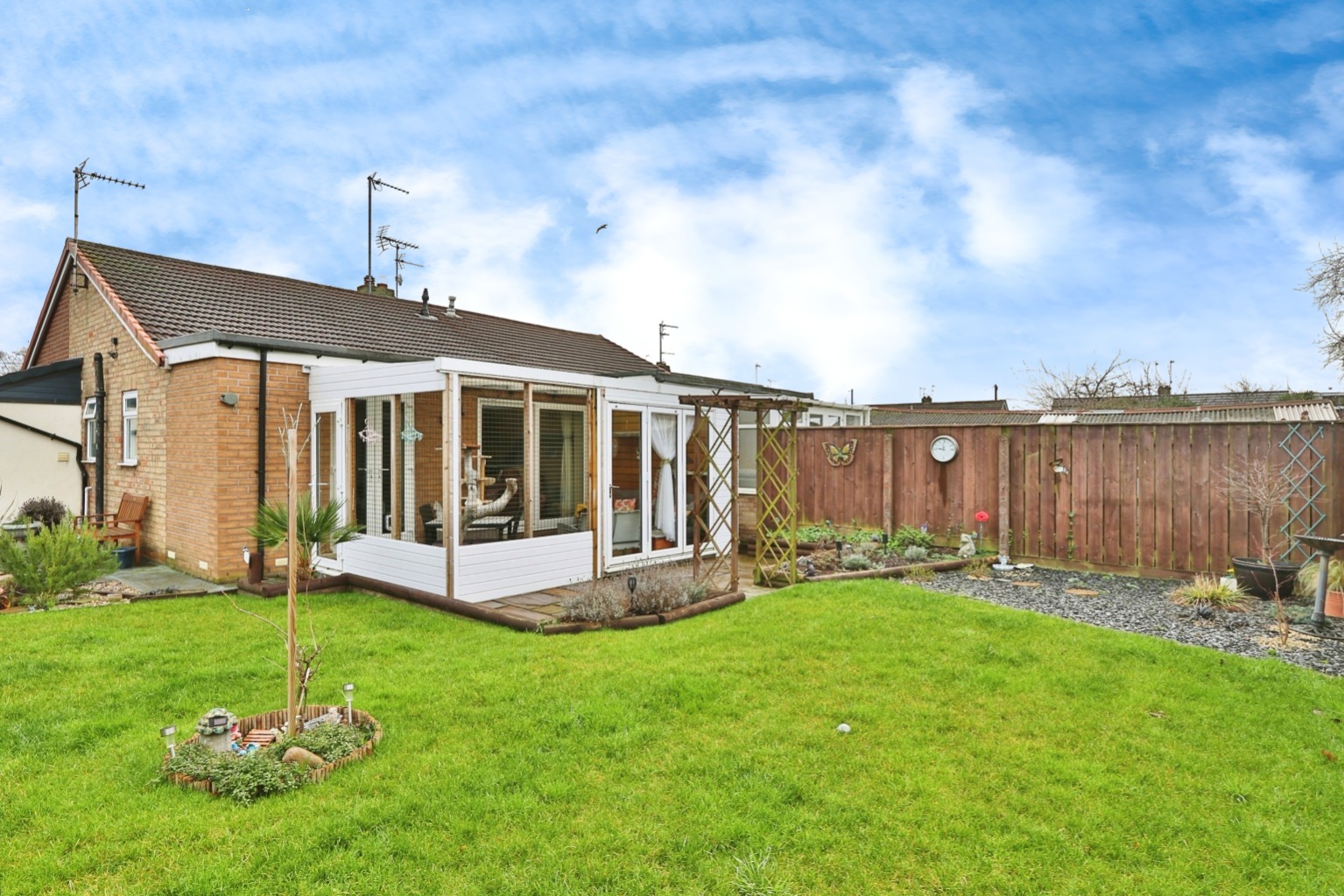 2 bed semi-detached bungalow for sale in Port Avenue, Hull  - Property Image 17