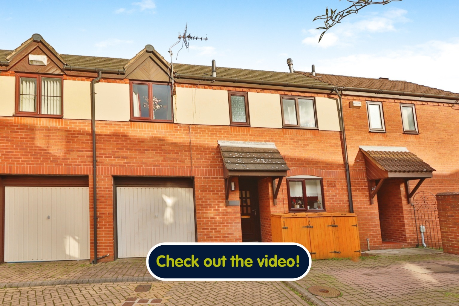 2 bed terraced house for sale in Boatswain Croft, Hull - Property Image 1