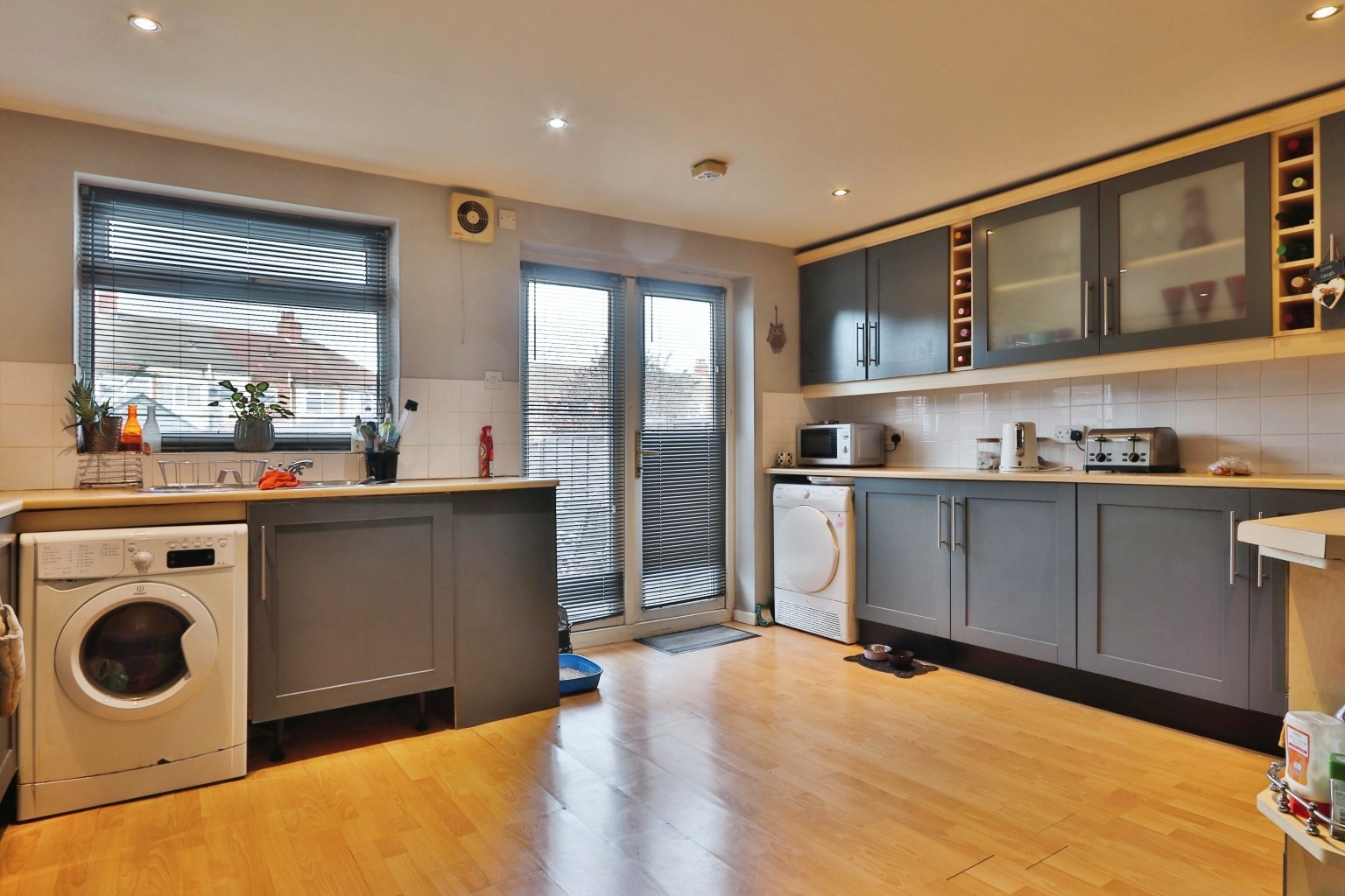 3 bed terraced house for sale in Welwyn Park Avenue, Hull  - Property Image 2