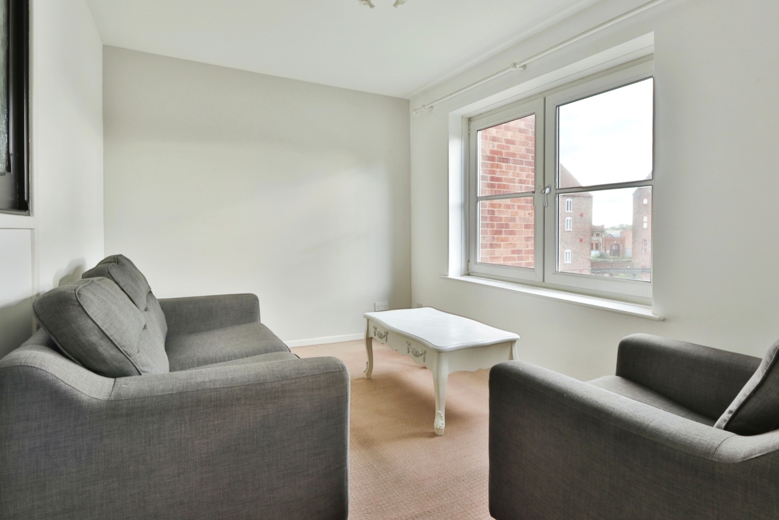 2 bed flat for sale in High Street, Hull  - Property Image 3