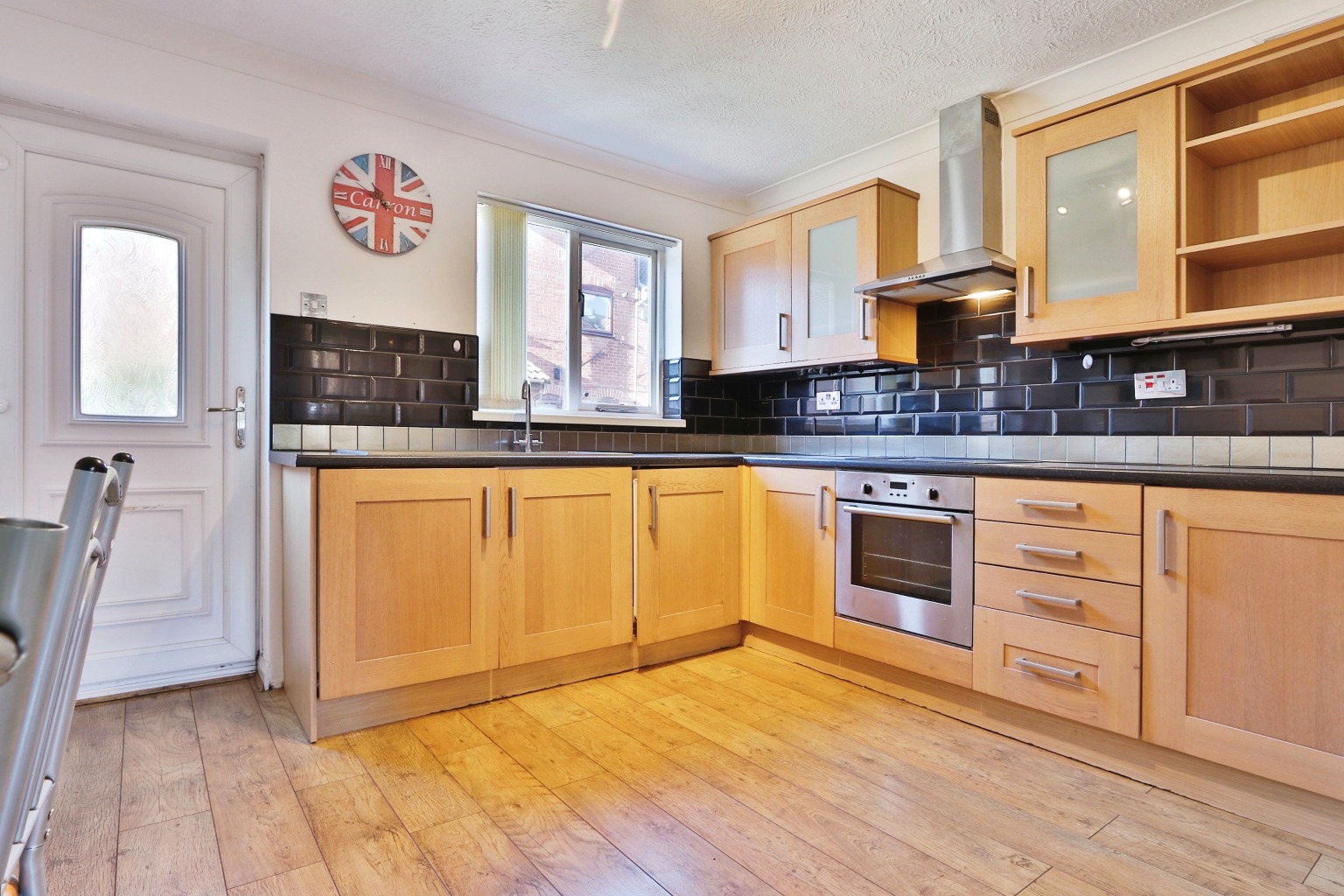 2 bed terraced house for sale in Grammar School Yard, Hull  - Property Image 1