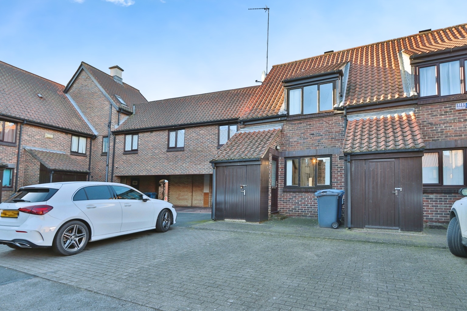 2 bed terraced house for sale in Grammar School Yard, Hull  - Property Image 13