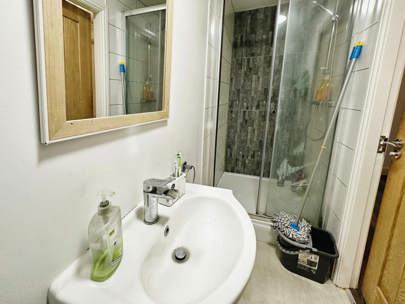1 bed flat for sale in Wellington Street, Hull  - Property Image 7