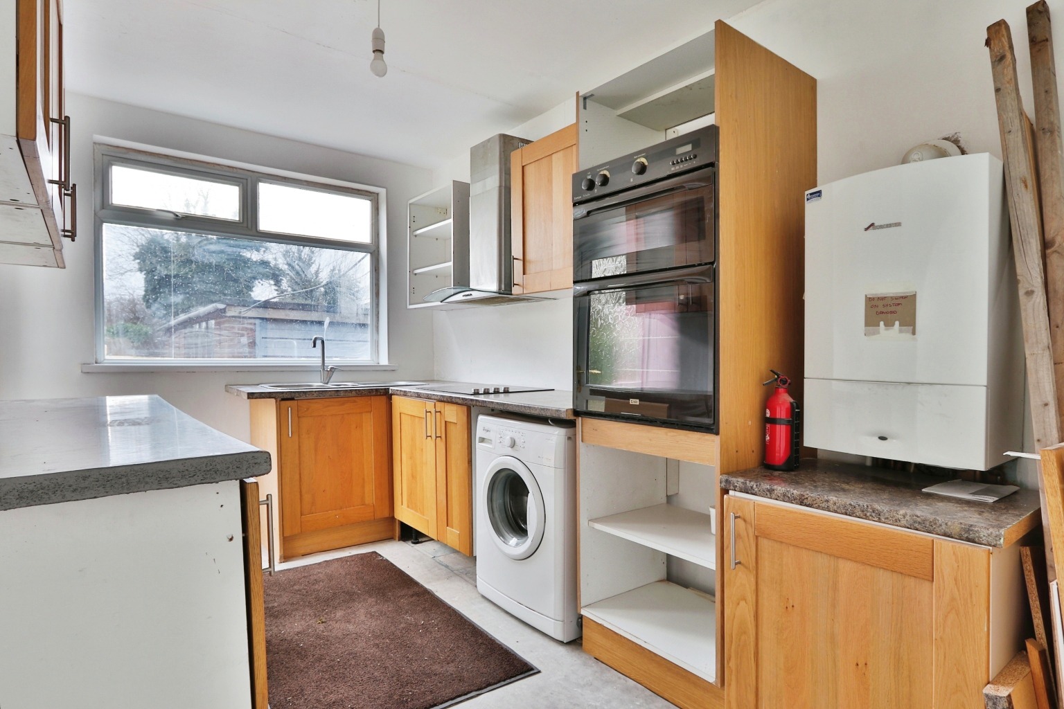 3 bed semi-detached house for sale in Inglemire Lane, Hull  - Property Image 2
