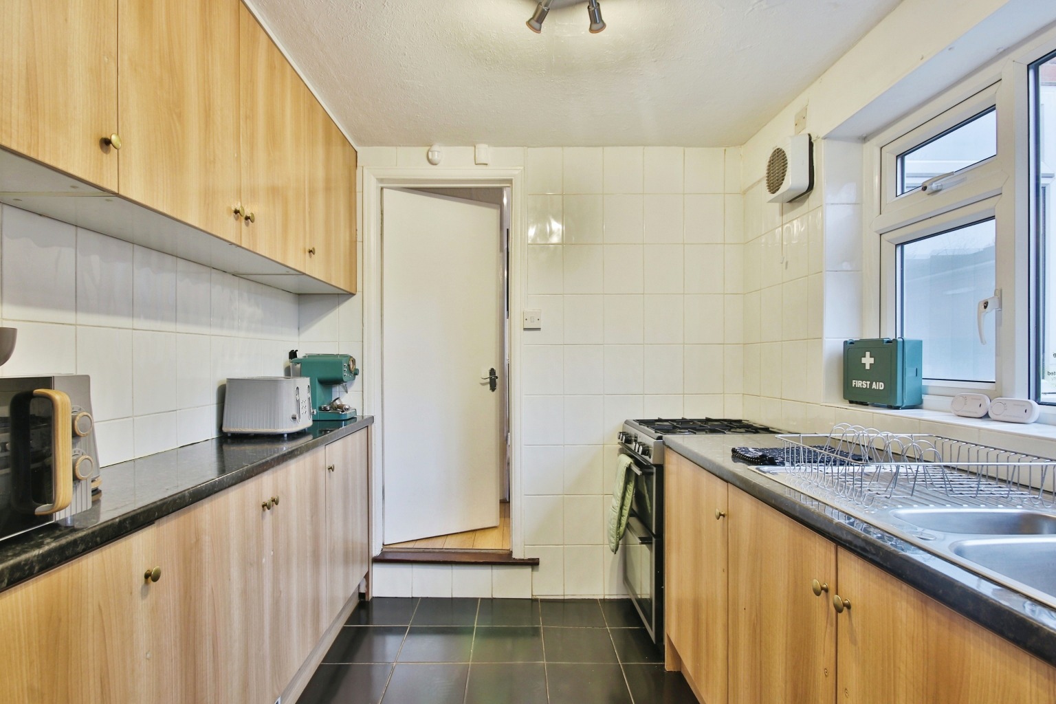3 bed terraced house for sale in Torrington Street, Hull  - Property Image 4