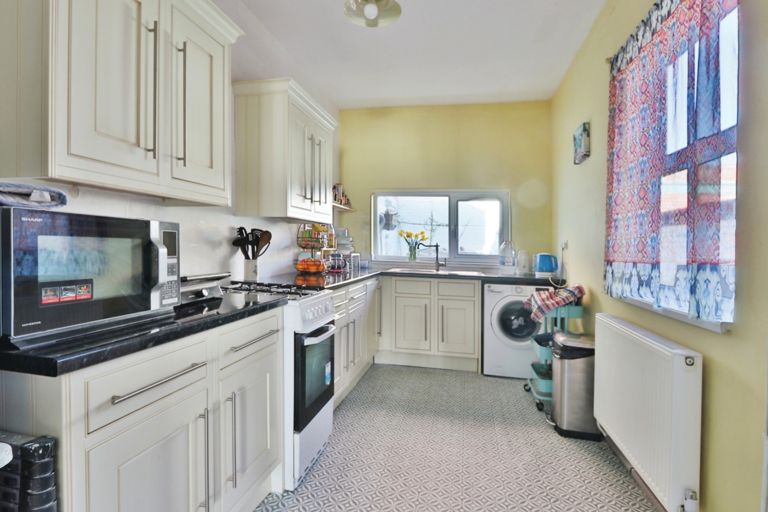 2 bed terraced house for sale in De Grey Street, Hull  - Property Image 3