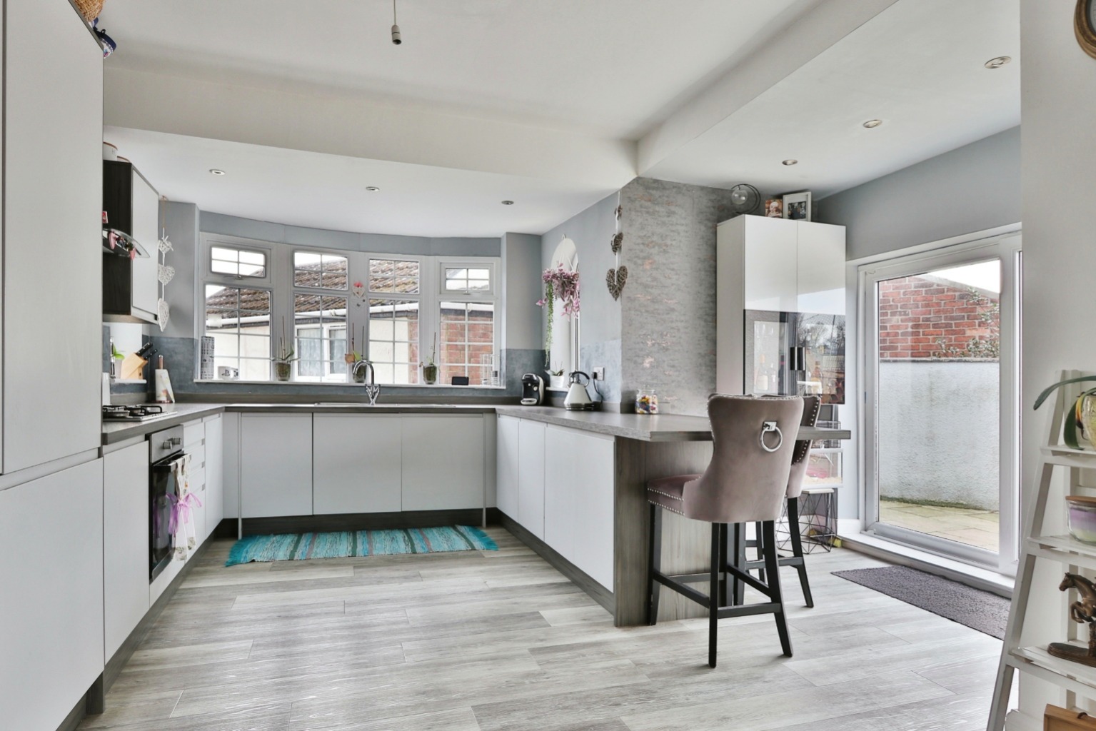 3 bed detached house for sale in Chanterlands Avenue, Hull  - Property Image 5