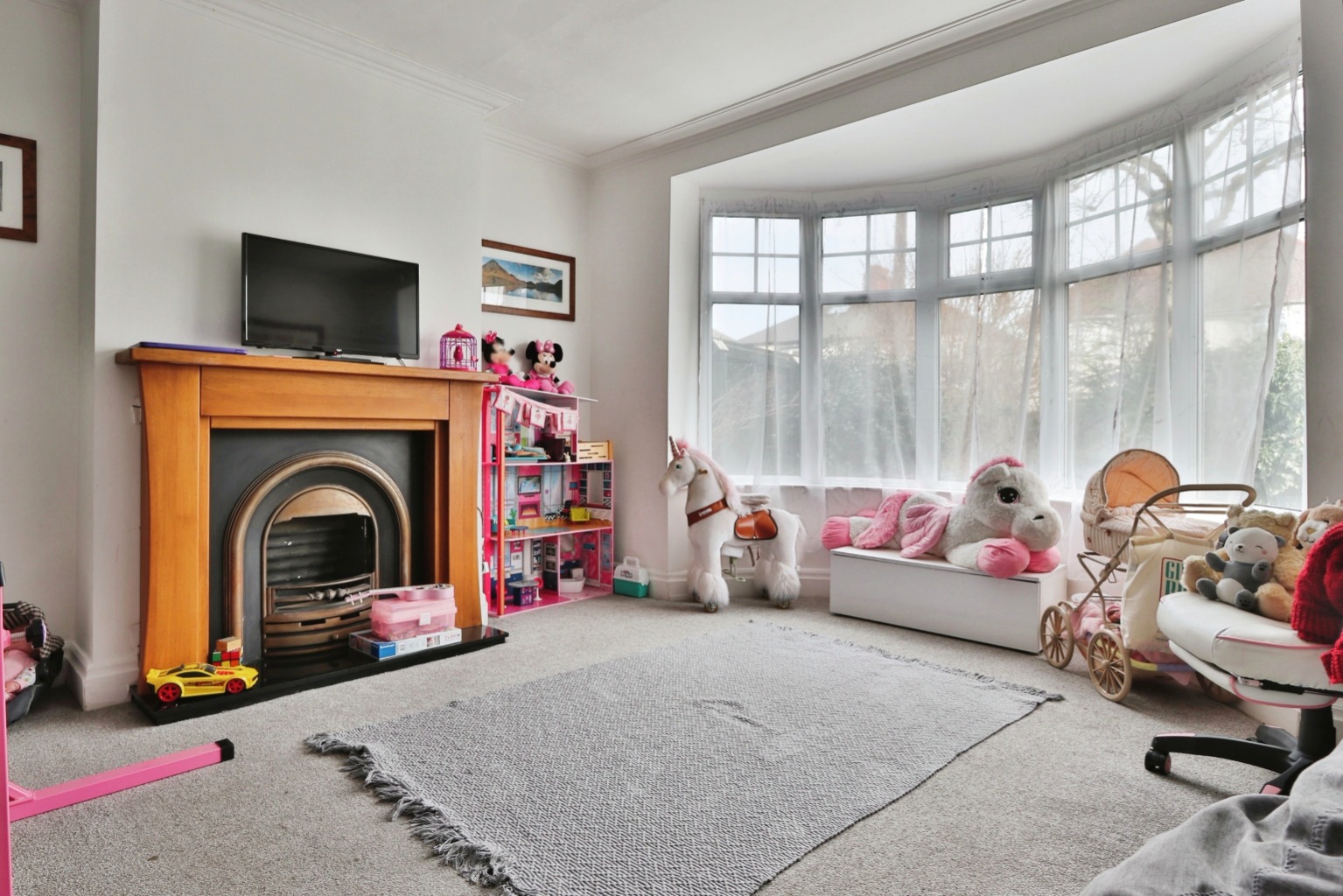 3 bed detached house for sale in Chanterlands Avenue, Hull  - Property Image 3