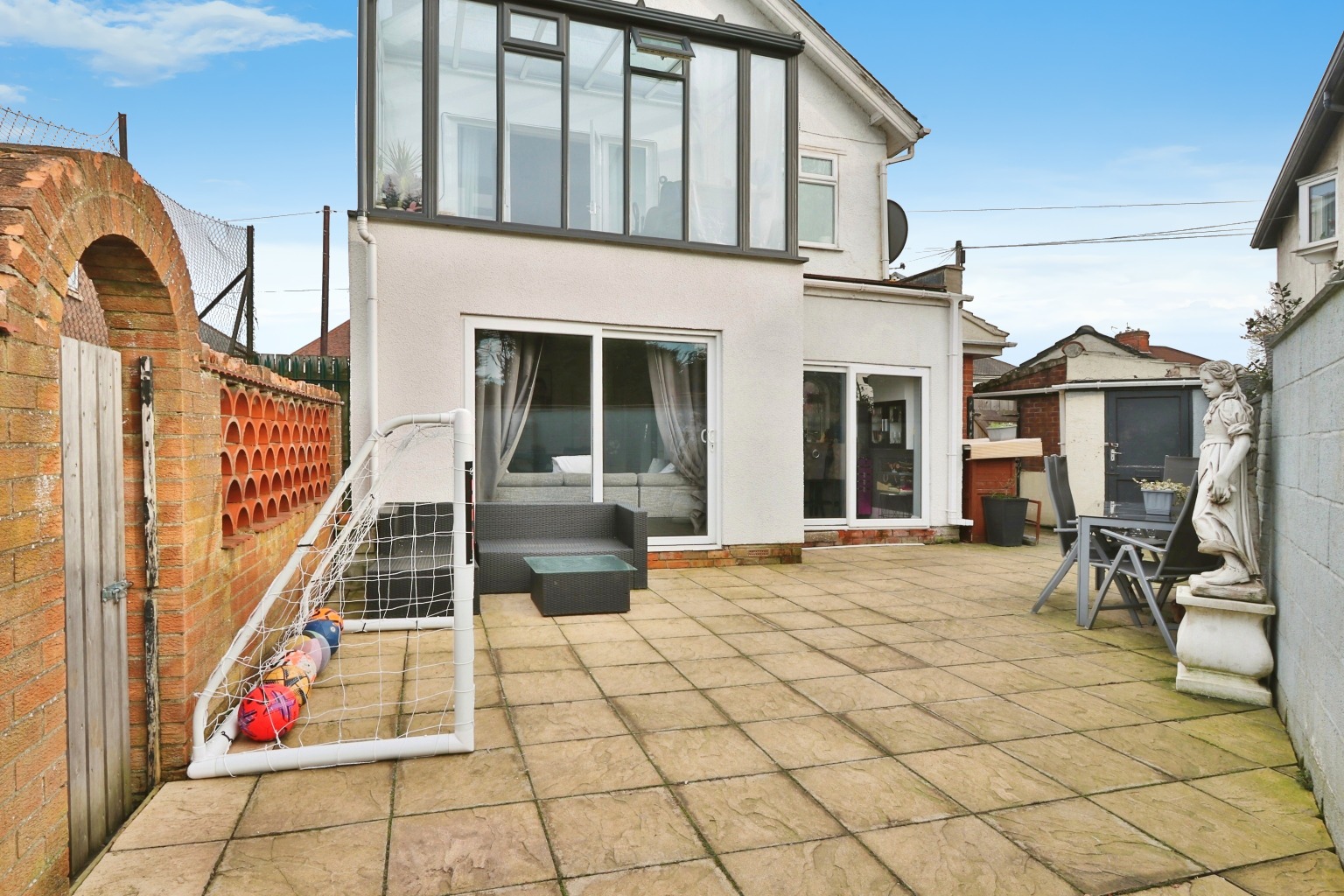 3 bed detached house for sale in Chanterlands Avenue, Hull  - Property Image 25