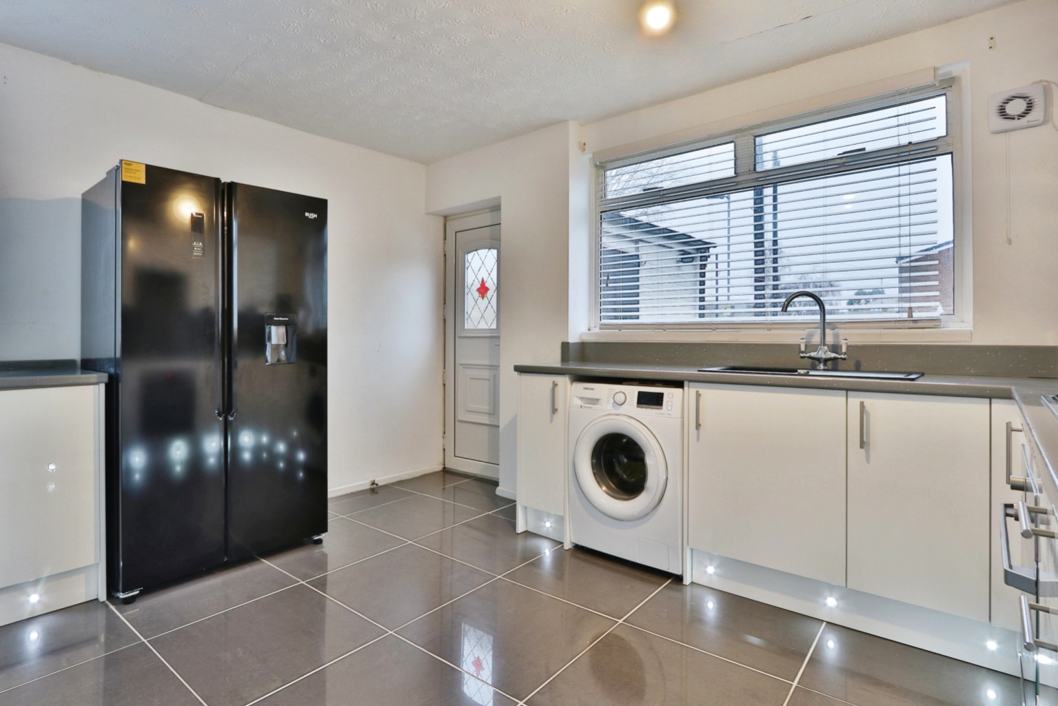 3 bed end of terrace house for sale in Cladshaw, Hull  - Property Image 7