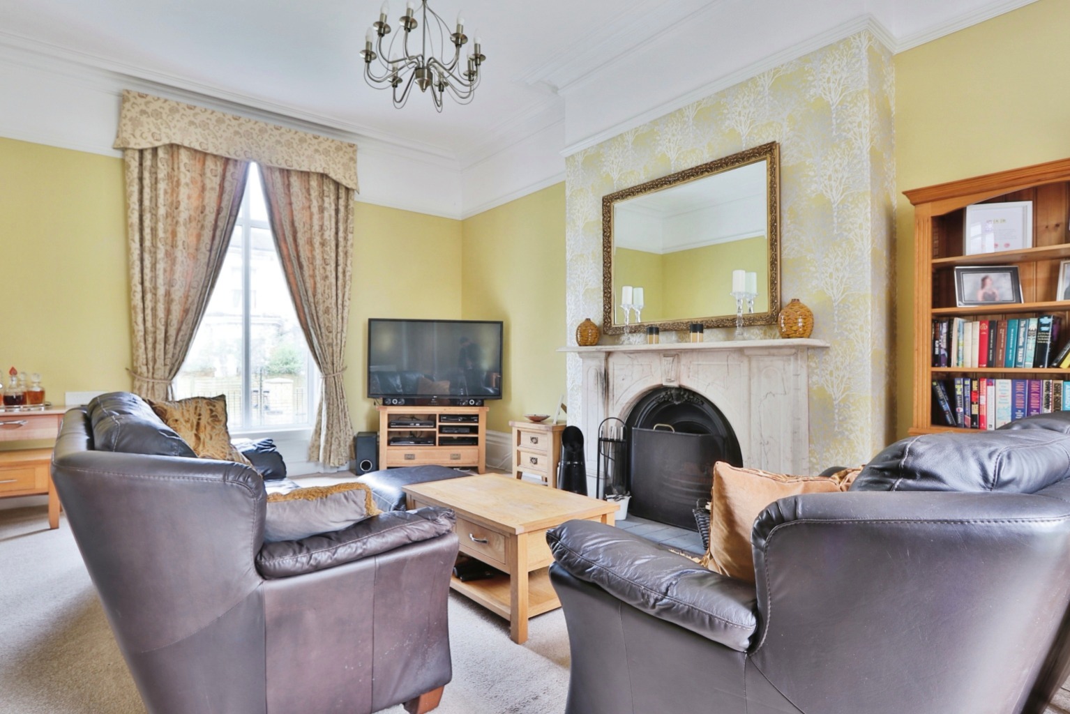 6 bed detached house for sale in Eldon Grove, Hull  - Property Image 8