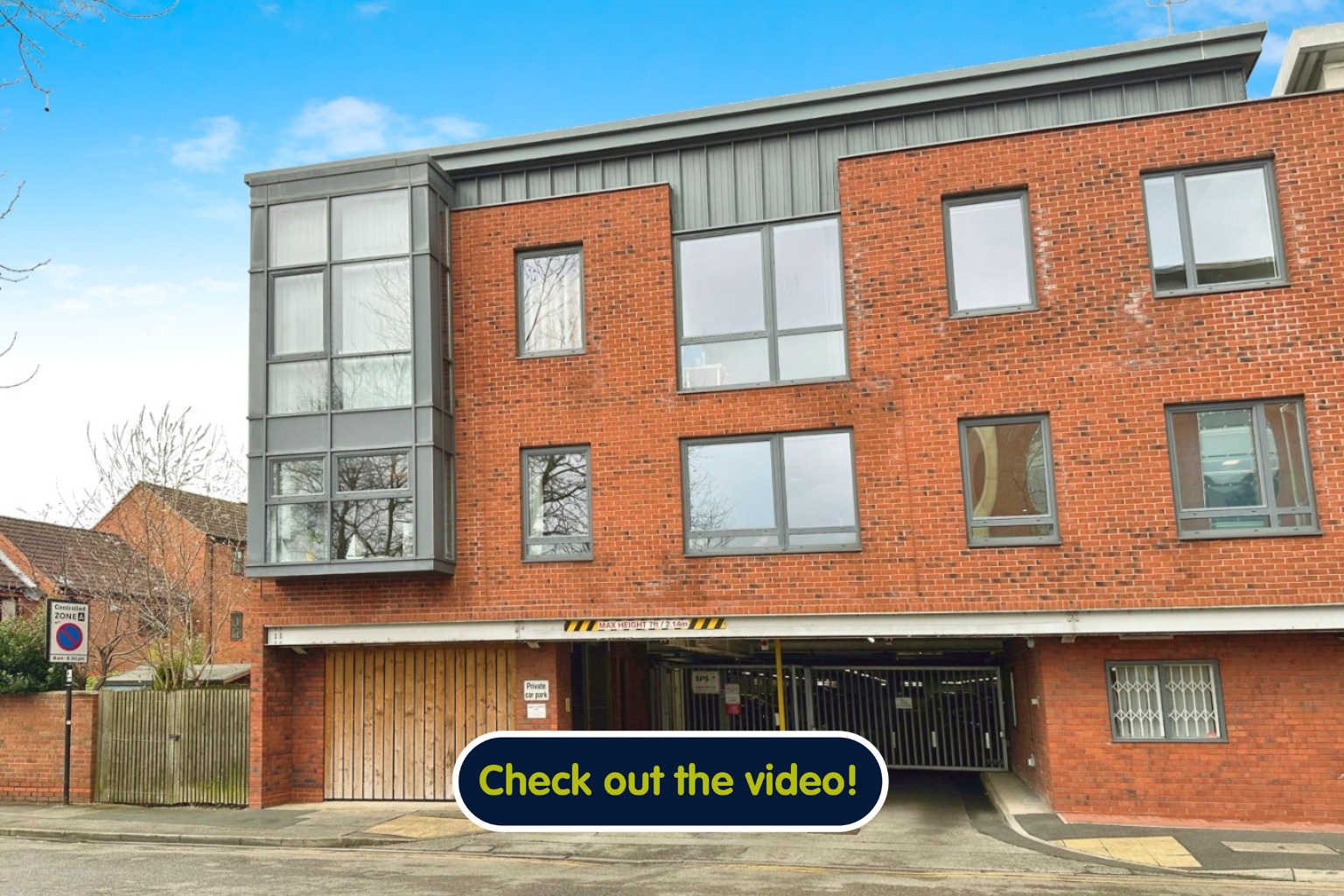 2 bed flat for sale in Wellington Street West, Hull  - Property Image 1