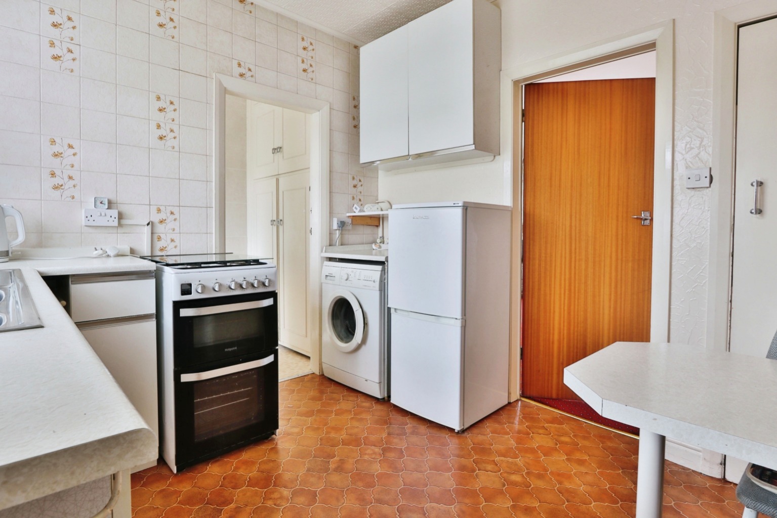3 bed end of terrace house for sale in Kirkham Drive, Hull  - Property Image 4