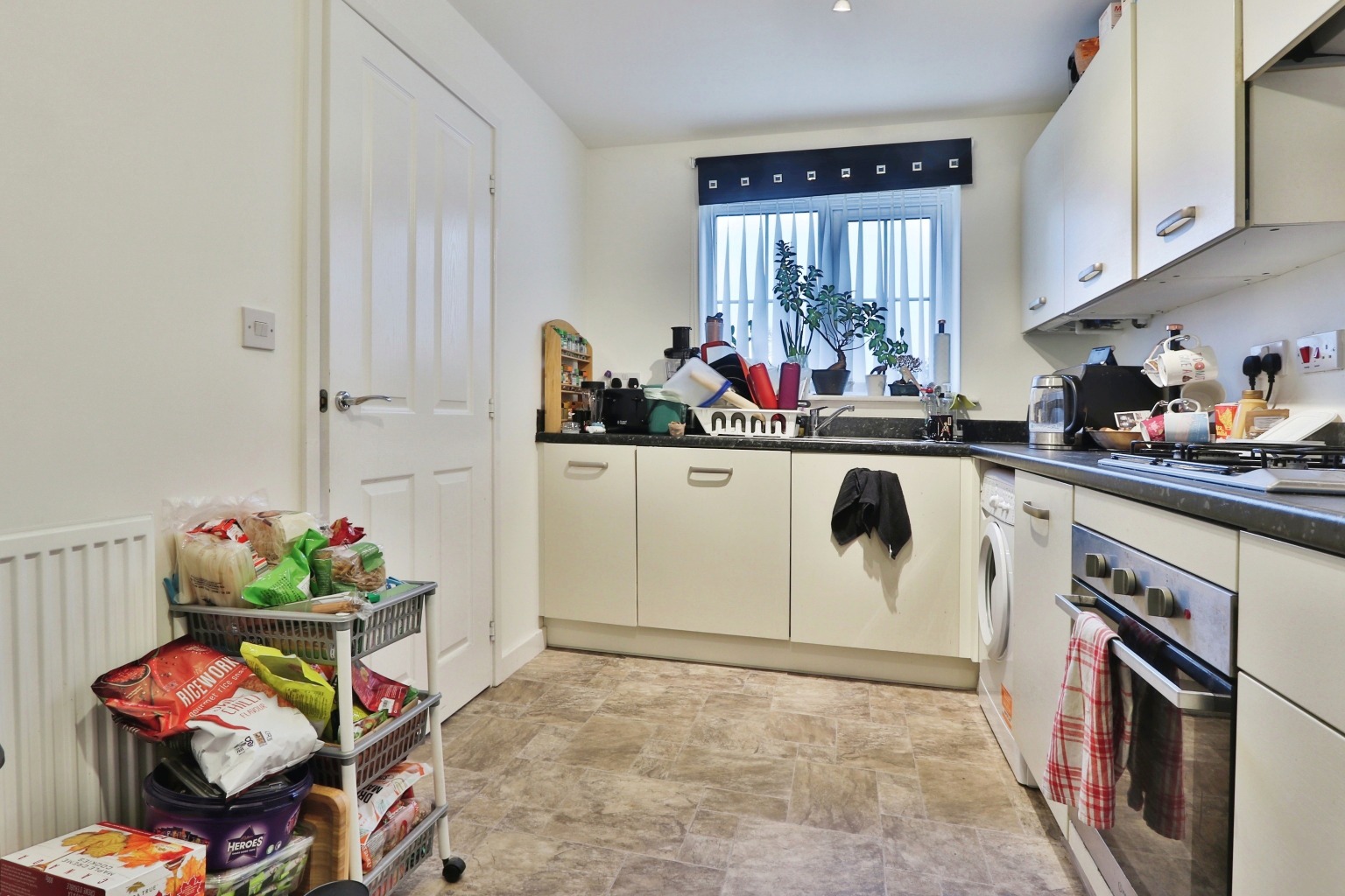 2 bed semi-detached house for sale in Woldcarr Road, Hull  - Property Image 3